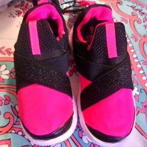 TODDLER GIRLS ATHLETIC WORKS SHOES